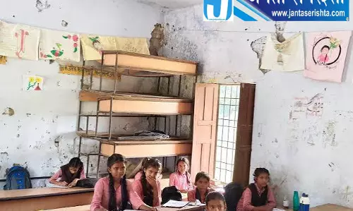 Thuamul खस्ताहाल स्कूलों में छात्रों की जान पर खतरा