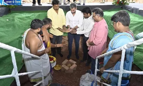 Andhra: कलेक्टर और विधायक ने इन्फिनक्स का शिलान्यास किया