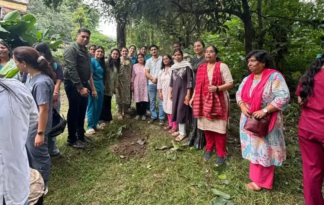 Haridwar: ऋषिकुल में पौधरोपण अभियान, पर्यावरण और आयुर्वेद विरासत संरक्षण का लिया संकल्प