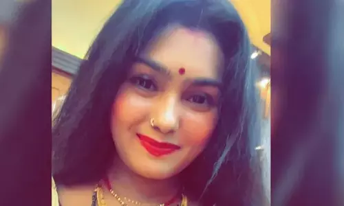 अनियंत्रित कार ने कई लोगों को रौंदा: रक्षाबंधन पर मायके आई पलक की हादसे में मौत, थी गर्भवती अनियंत्रित कार ने कई लोगों को रौंदा: रक्षाबंधन पर मायके आई पलक की हादसे में मौत, थी गर्भवती