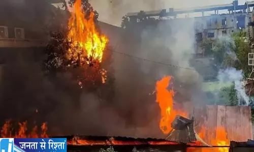 मणिपुर में हिंसा का नया दौर दो दिनों में दर्जनों घर खाक