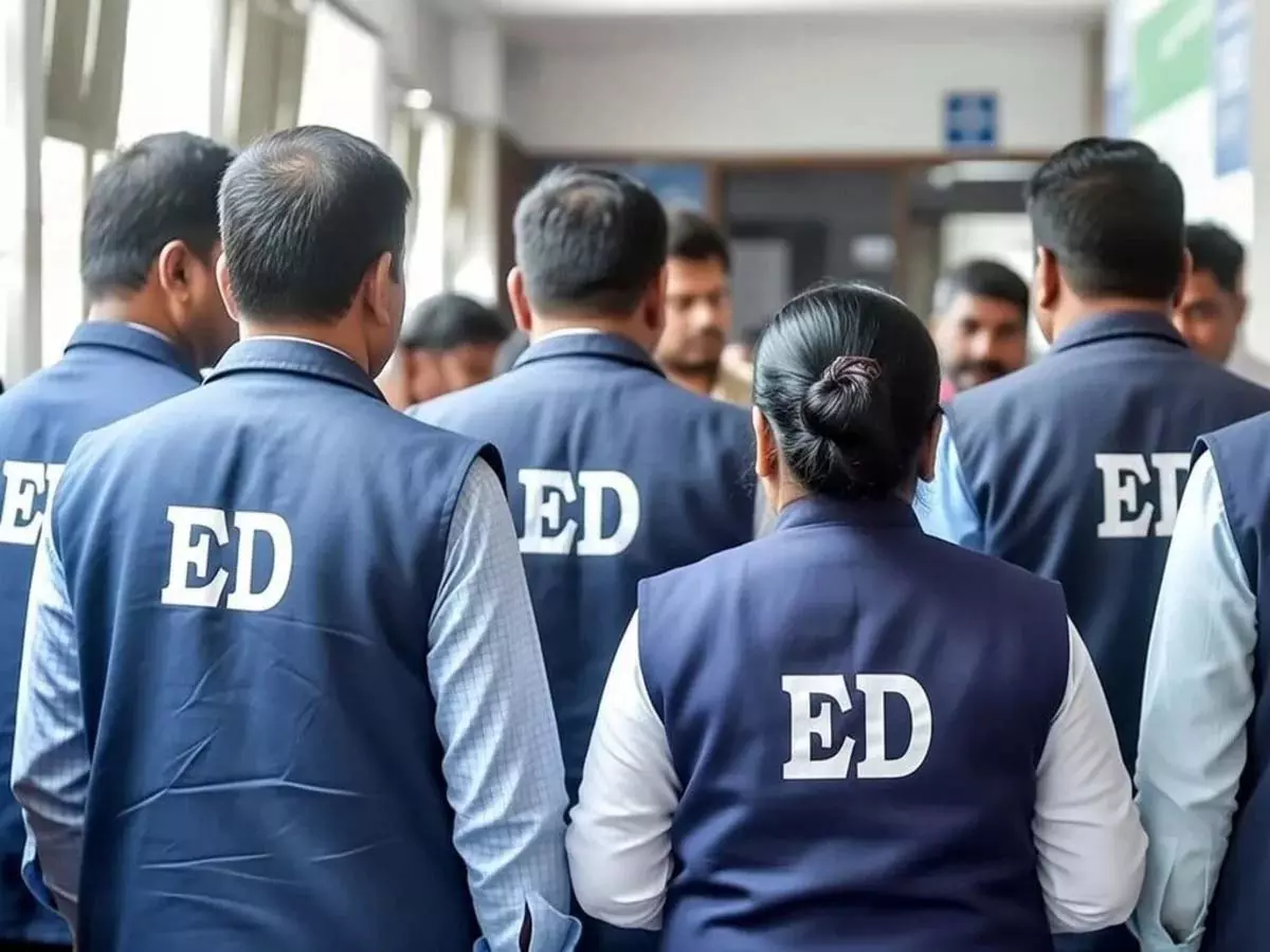 छत्तीसगढ़ में ED के ताबड़तोड़ छापे की कार्रवाई पूरी छत्तीसगढ़ में ED के ताबड़तोड़ छापे की कार्रवाई पूरी
