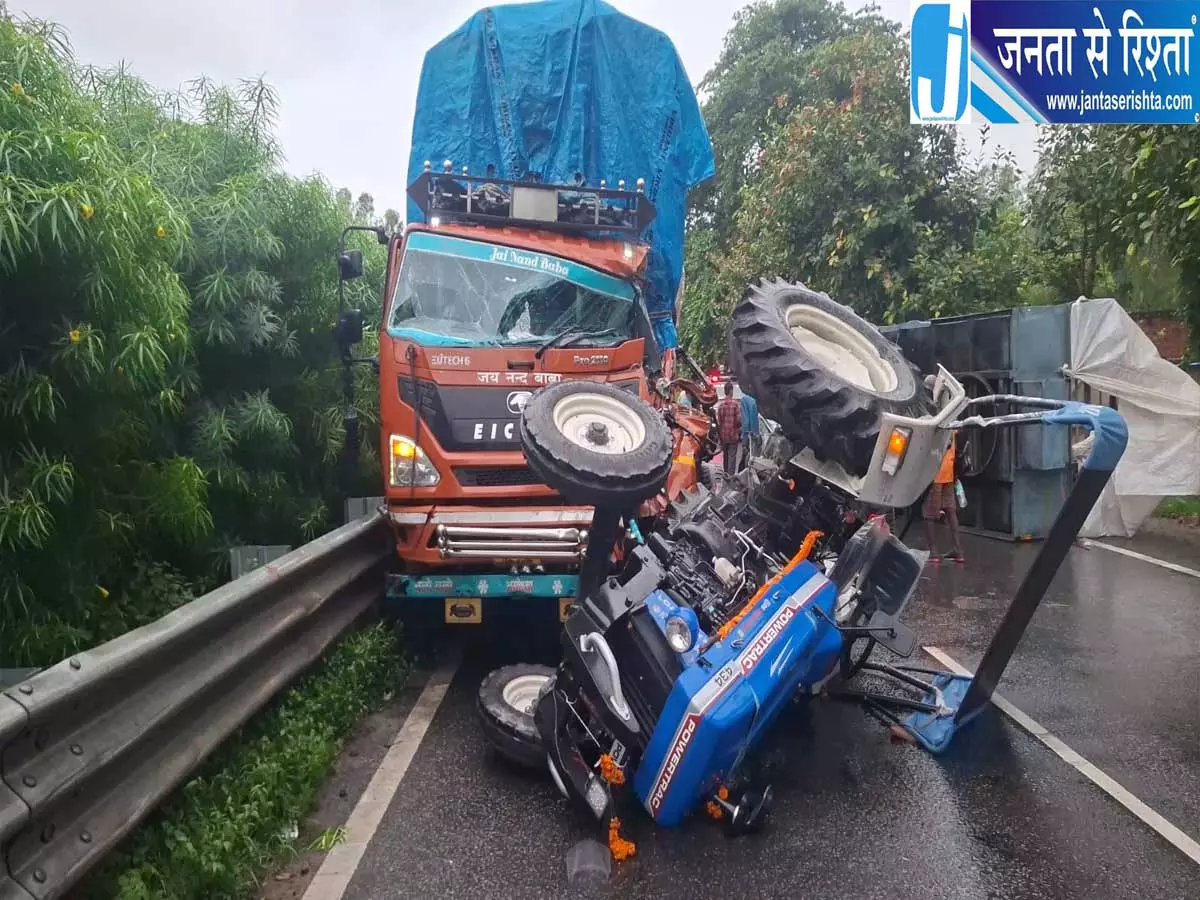 अयोध्या में बड़ा हादसा DCM की टक्कर से ट्रैक्टर ट्रॉली पलटी 28 श्रद्धालु घायल अयोध्या में बड़ा हादसा DCM की टक्कर से ट्रैक्टर ट्रॉली पलटी 28 श्रद्धालु घायल