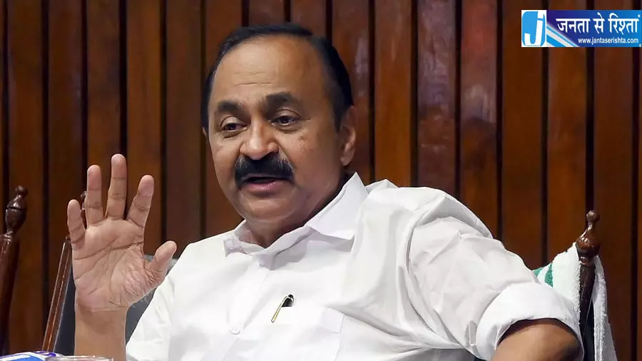 केरल LDF में बढ़ी खींचतान सतीसन का बड़ा दावा केरल LDF में बढ़ी खींचतान सतीसन का बड़ा दावा