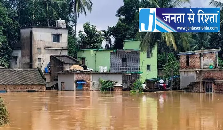 ओडिशा में बाढ़ का खतरा बढ़ा, नदियां उफान पर ओडिशा में बाढ़ का खतरा बढ़ा, नदियां उफान पर
