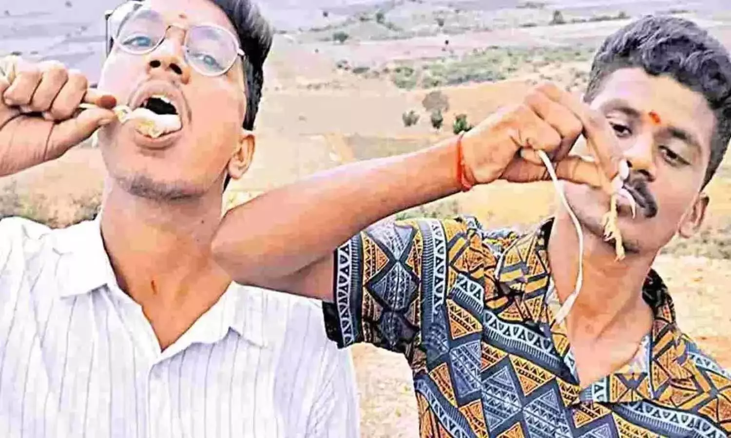 Andhra: कोडुमुर में सदियों पुराने बिच्छू उत्सव के लिए सैकड़ों लोग जुटे Andhra: कोडुमुर में सदियों पुराने बिच्छू उत्सव के लिए सैकड़ों लोग जुटे