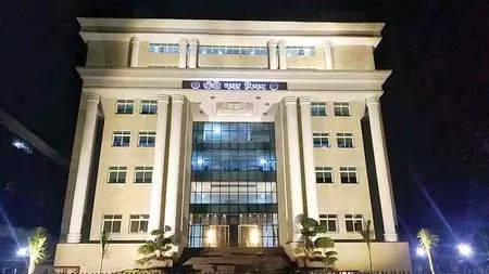 रांची में बिना ट्रेड लाइसेंस चल रहे चार कोचिंग संस्थान सील, नगर निगम की कार्रवाई तेज रांची में बिना ट्रेड लाइसेंस चल रहे चार कोचिंग संस्थान सील, नगर निगम की कार्रवाई तेज