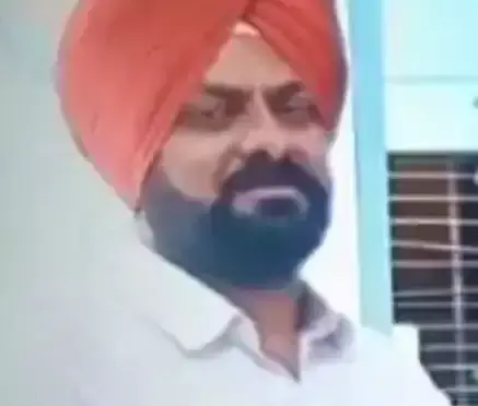 Ludhiana: लुधियाना के स्कूल में दर्दनाक घटना, बच्चों से बात करते-करते हेड टीचर की मौत Ludhiana: लुधियाना के स्कूल में दर्दनाक घटना, बच्चों से बात करते-करते हेड टीचर की मौत