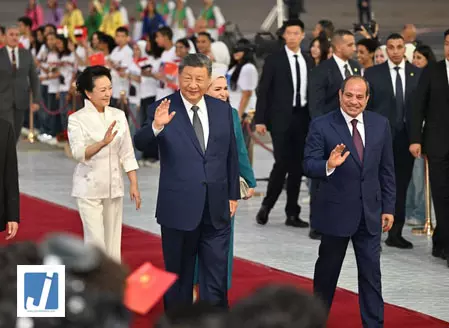शी चिनफिंग ने काहिरा पहुंचकर मिस्र की राजकीय यात्रा शुरू की शी चिनफिंग ने काहिरा पहुंचकर मिस्र की राजकीय यात्रा शुरू की