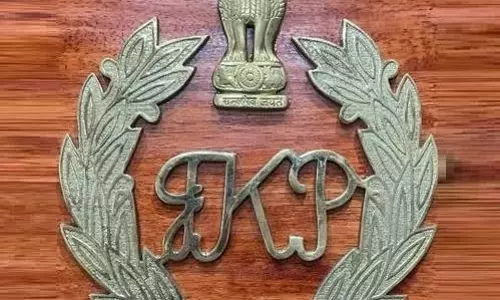 Srinagar: जम्मू-कश्मीर में पुलिस विभाग में पदोन्नति, 11 इंस्पेक्टरों को मिला डीएसपी रैंक Srinagar: जम्मू-कश्मीर में पुलिस विभाग में पदोन्नति, 11 इंस्पेक्टरों को मिला डीएसपी रैंक