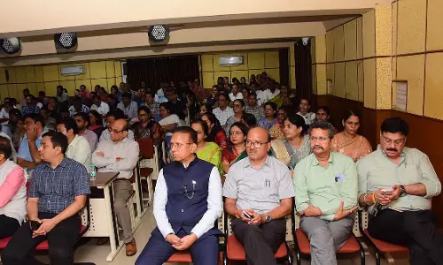 DAVV में MOOCs को लेकर राष्ट्रीय कार्यशाला 110 फैकल्टी सदस्यों ने लिया हिस्सा DAVV में MOOCs को लेकर राष्ट्रीय कार्यशाला 110 फैकल्टी सदस्यों ने लिया हिस्सा