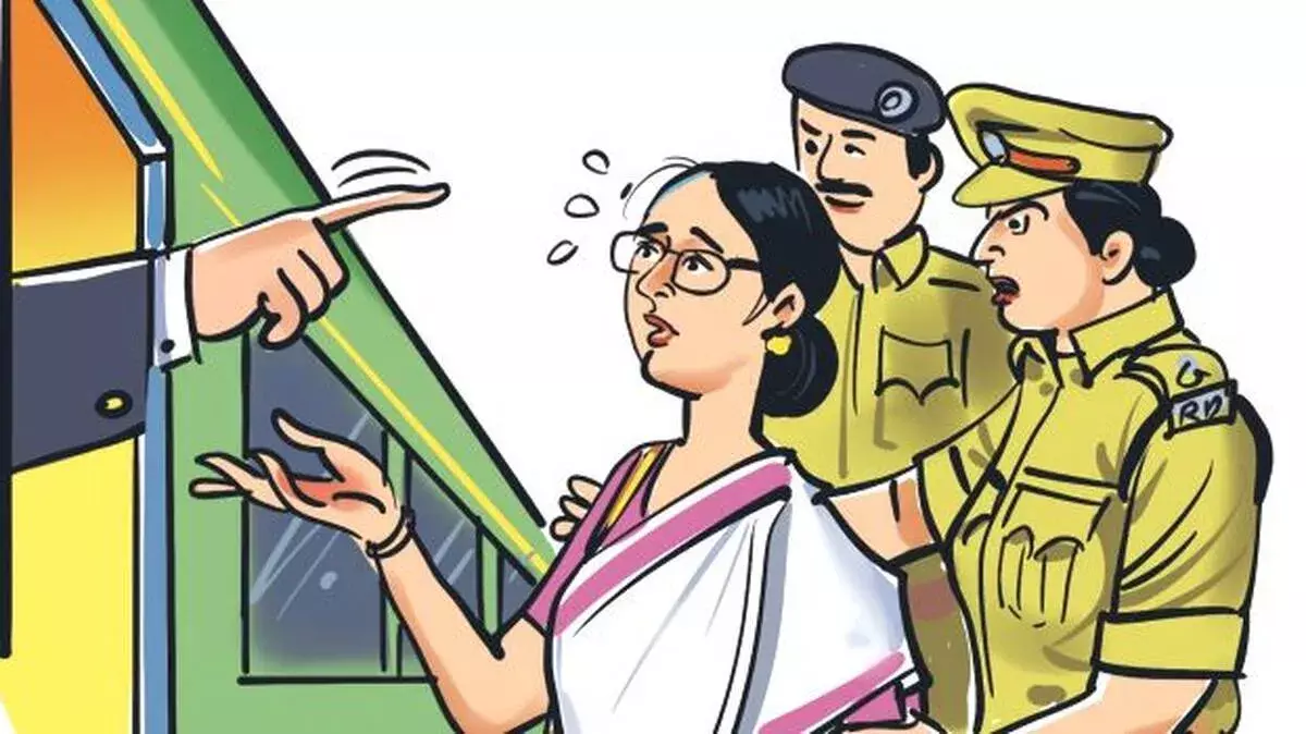 रेलवे की लापरवाही: पीड़ित यात्री को 2 लाख रुपये मुआवजा देने का आदेश