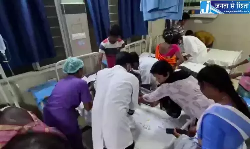 गोलागुप्पा गांव में क्लोरोक्विन से रिएक्शन का कोई नया मामला नहीं: कलेक्टर गोलागुप्पा गांव में क्लोरोक्विन से रिएक्शन का कोई नया मामला नहीं: कलेक्टर