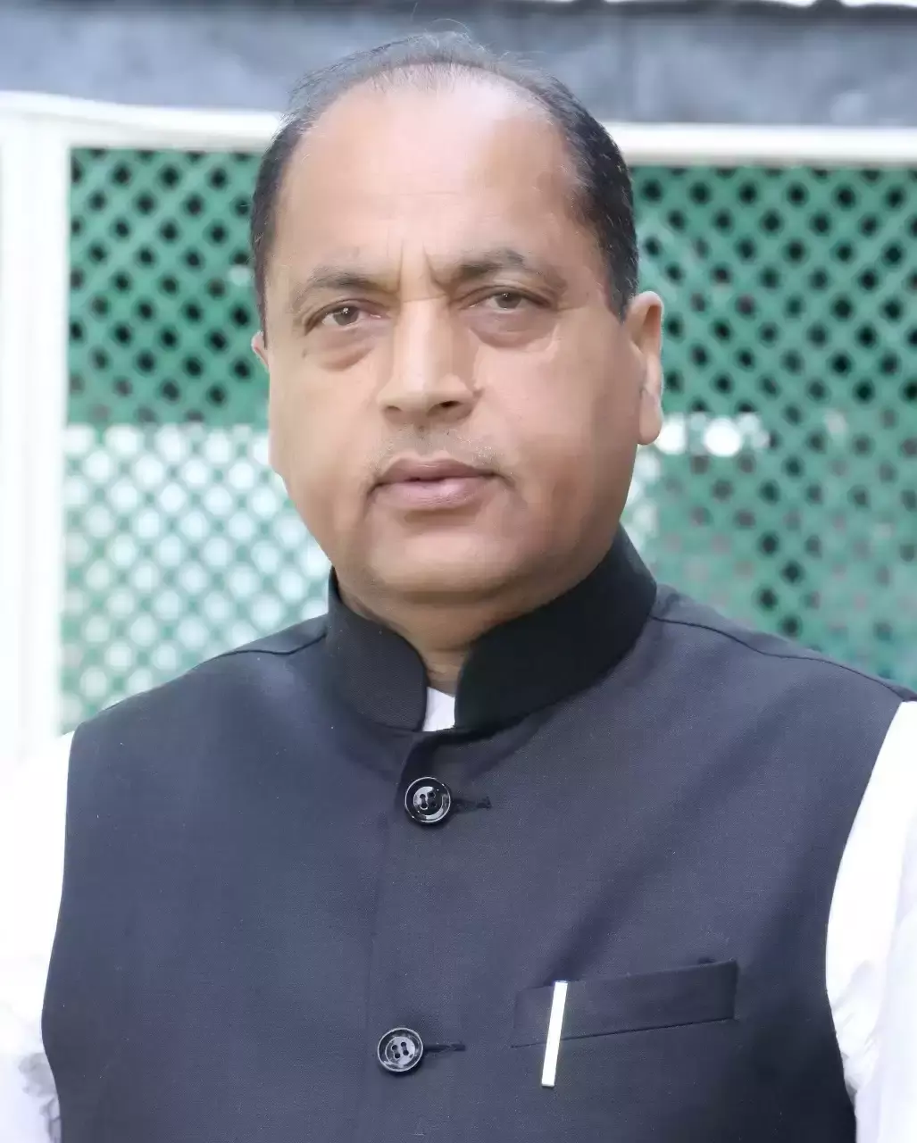 Mandi: सड़कों की बदहाली से परिवहन व्यवस्था प्रभावित, जयराम ठाकुर का दावा