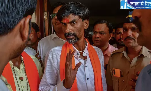 मनोज जारांगे की भूख हड़ताल जारी मनोज जारांगे की भूख हड़ताल जारी