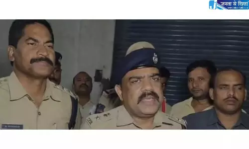 मैलरदेवपल्ली में ऑटो ड्राइवर रऊफ़ की हत्या; स्पेशल टीम बनाई गई मैलरदेवपल्ली में ऑटो ड्राइवर रऊफ़ की हत्या; स्पेशल टीम बनाई गई