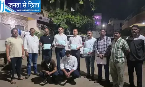 प्रयागराज में ड्रग्स बनाने वाली फैक्ट्री का भंडाफोड़ मीरा रोड पुलिस की बड़ी कार्रवाई प्रयागराज में ड्रग्स बनाने वाली फैक्ट्री का भंडाफोड़ मीरा रोड पुलिस की बड़ी कार्रवाई