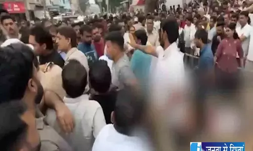 Delhi के नरेला में जिम के बाहर प्रॉपर्टी डीलर की गोली मारकर हत्या Delhi के नरेला में जिम के बाहर प्रॉपर्टी डीलर की गोली मारकर हत्या