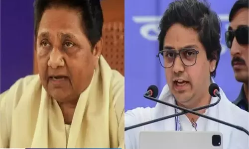 आकाश आनंद पर मायावती का फैसला बदली रणनीति के संकेत आकाश आनंद पर मायावती का फैसला बदली रणनीति के संकेत