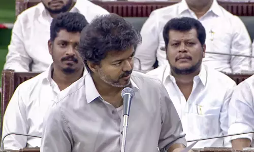 Tamil Nadu: मुख्यमंत्री विजय ने तमिलनाडु के नए सचिवालय-विधानसभा परिसर की योजनाओं का अनावरण किया Tamil Nadu: मुख्यमंत्री विजय ने तमिलनाडु के नए सचिवालय-विधानसभा परिसर की योजनाओं का अनावरण किया