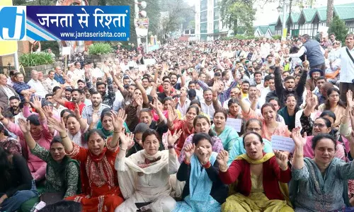 Shimla पुरानी पेंशन के लिए बिजली बोर्ड कर्मचारियों की रैली Shimla पुरानी पेंशन के लिए बिजली बोर्ड कर्मचारियों की रैली