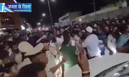 बच्ची मामले में लोगों ने किया सड़क जाम