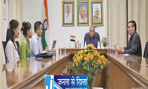 राज्यपाल ने रबर की खेती की प्रगति की समीक्षा की राज्यपाल ने रबर की खेती की प्रगति की समीक्षा की
