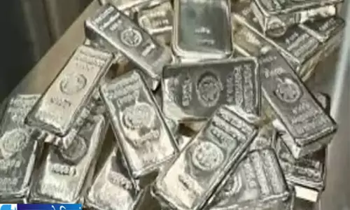 त्योहार से पहले चांदी महंगी ग्राहकों को लगा झटका