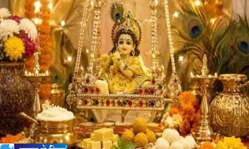 जन्माष्टमी पर कब करें लड्डू गोपाल की पूजा जानिए शुभ मुहूर्त जन्माष्टमी पर कब करें लड्डू गोपाल की पूजा जानिए शुभ मुहूर्त