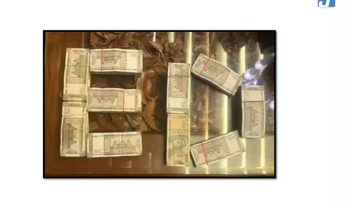 टोल प्लाजा घोटाले में ED का एक्शन, यूपी से दिल्ली-NCR तक 14 ठिकानों पर छापे टोल प्लाजा घोटाले में ED का एक्शन, यूपी से दिल्ली-NCR तक 14 ठिकानों पर छापे