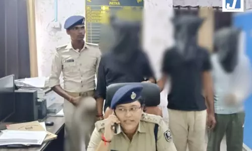 3 गिरफ्तार: डिजिटल अरेस्ट से फाइनेंशियल फ्रॉड तक, साइबर गैंग का भंडाफोड़ 3 गिरफ्तार: डिजिटल अरेस्ट से फाइनेंशियल फ्रॉड तक, साइबर गैंग का भंडाफोड़