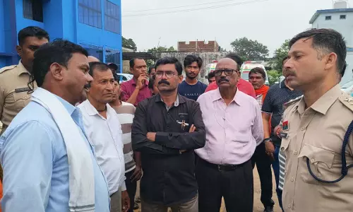 न्यू विस्टा सीमेंट प्लांट में मजदूर की मौत, मुआवजे और नौकरी की मांग