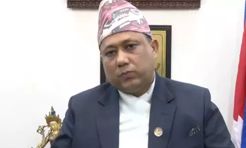 हिमालय के बढ़ते तापमान से टूटा ग्लेशियर नेपाल में आई जलप्रलय हिमालय के बढ़ते तापमान से टूटा ग्लेशियर नेपाल में आई जलप्रलय