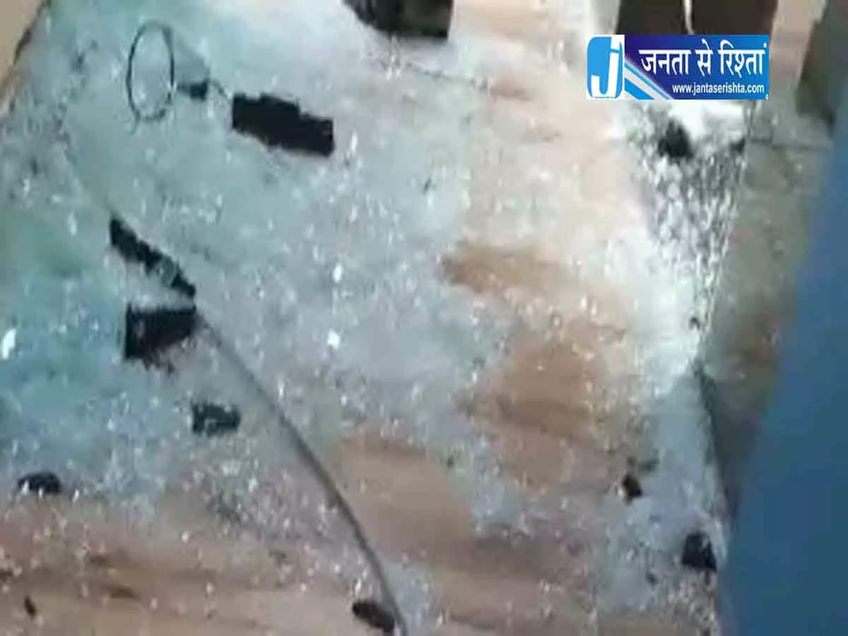अभिषेक बनर्जी का बड़ा दावा: कामाक स्ट्रीट स्थित TMC दफ़्तर में तोड़फोड़ अभिषेक बनर्जी का बड़ा दावा: कामाक स्ट्रीट स्थित TMC दफ़्तर में तोड़फोड़