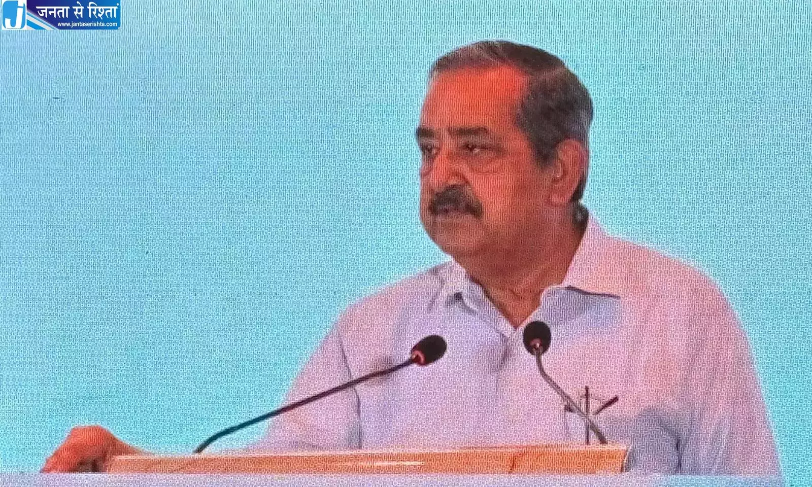 Karnataka: नीति आयोग के उपाध्यक्ष ने मुख्यमंत्री से कहा, कर्नाटक के लिए दूसरा बेंगलुरु बनाएं Karnataka: नीति आयोग के उपाध्यक्ष ने मुख्यमंत्री से कहा, कर्नाटक के लिए दूसरा बेंगलुरु बनाएं