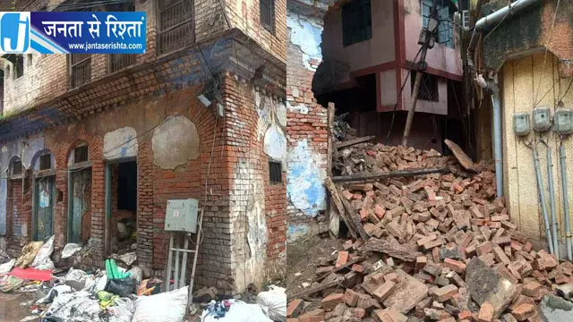 कानपुर में बारिश के बीच जर्जर मकान ढहा सड़क पर फैला मलबा बड़ा हादसा टला कानपुर में बारिश के बीच जर्जर मकान ढहा सड़क पर फैला मलबा बड़ा हादसा टला