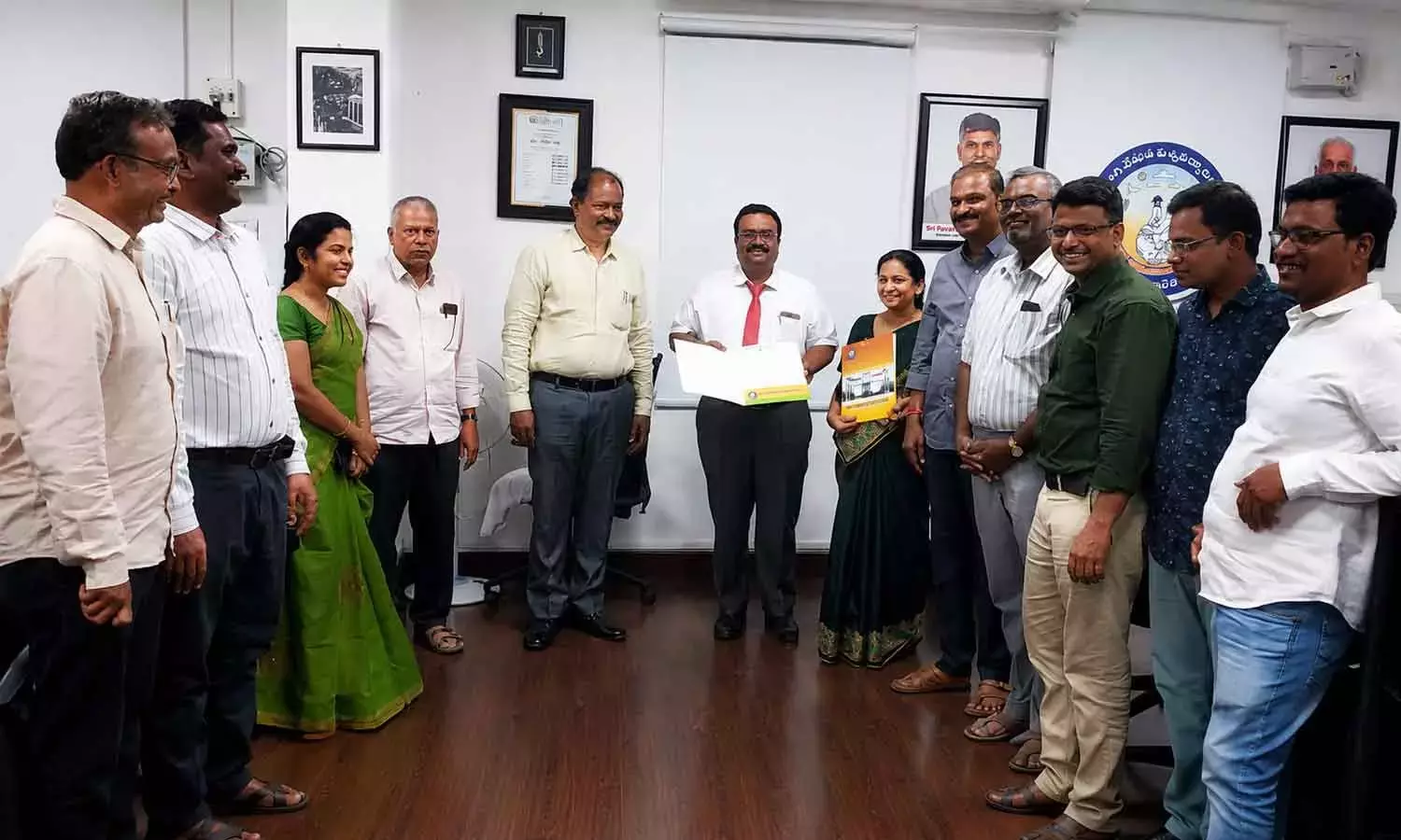 YVU ने ओमान की सुल्तान काबूस यूनिवर्सिटी के साथ MoU पर हस्ताक्षर किए YVU ने ओमान की सुल्तान काबूस यूनिवर्सिटी के साथ MoU पर हस्ताक्षर किए