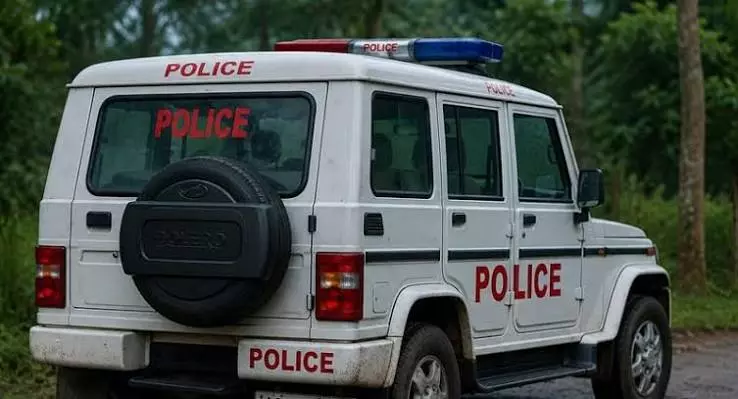 गमेरिमुरा चौकी पर गोलीबारी में दो पुलिसकर्मी मारे गए गमेरिमुरा चौकी पर गोलीबारी में दो पुलिसकर्मी मारे गए