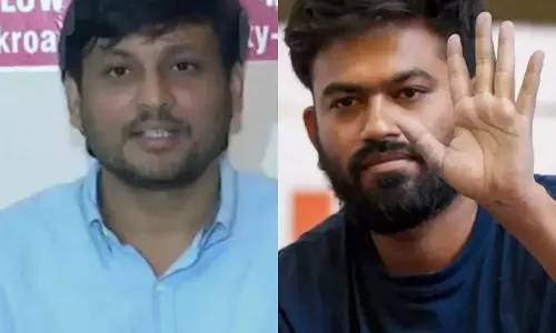 राजनीति से दूर रहने का दावा करने वाली कॉकरोच जनता पार्टी में बगावत राजनीति से दूर रहने का दावा करने वाली कॉकरोच जनता पार्टी में बगावत
