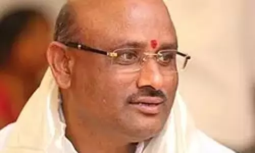 Andhra: विधायक पुट्टा सुधाकर यादव का कहना है कि अपहरण का आरोप वाईएसआरसी की साजिश का हिस्सा है Andhra: विधायक पुट्टा सुधाकर यादव का कहना है कि अपहरण का आरोप वाईएसआरसी की साजिश का हिस्सा है