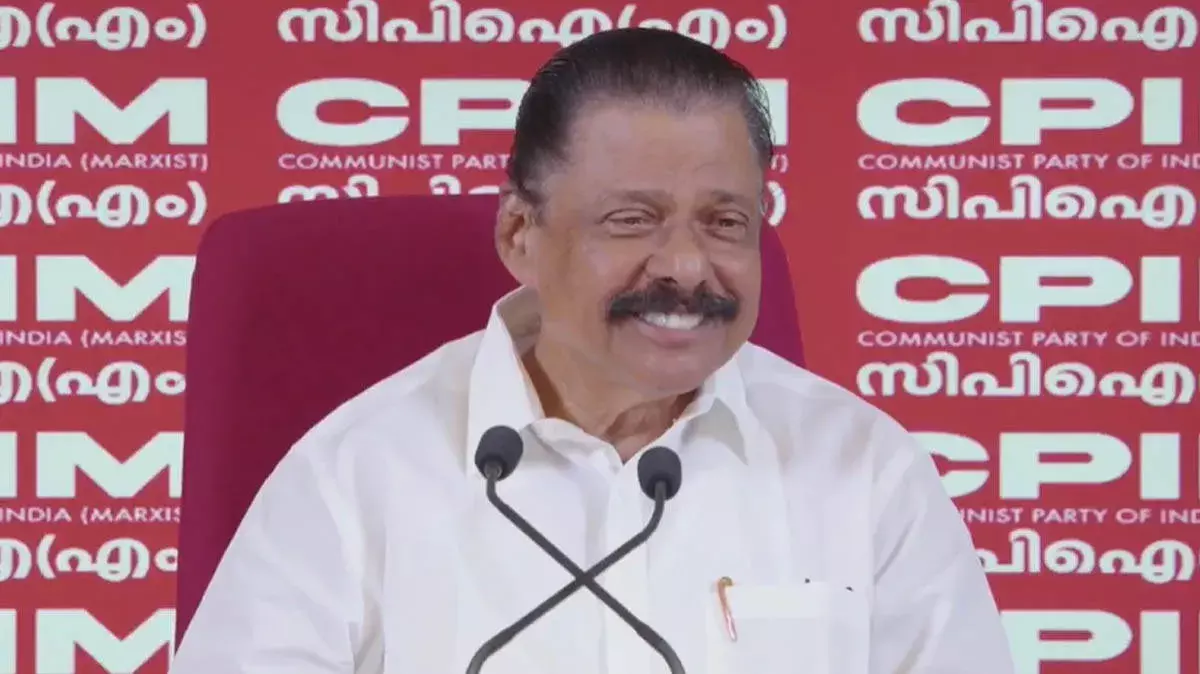 CPM में अनुशासन का पाठ: एमवी गोविंदन ने किया पिनाराई विजयन का समर्थन CPM में अनुशासन का पाठ: एमवी गोविंदन ने किया पिनाराई विजयन का समर्थन