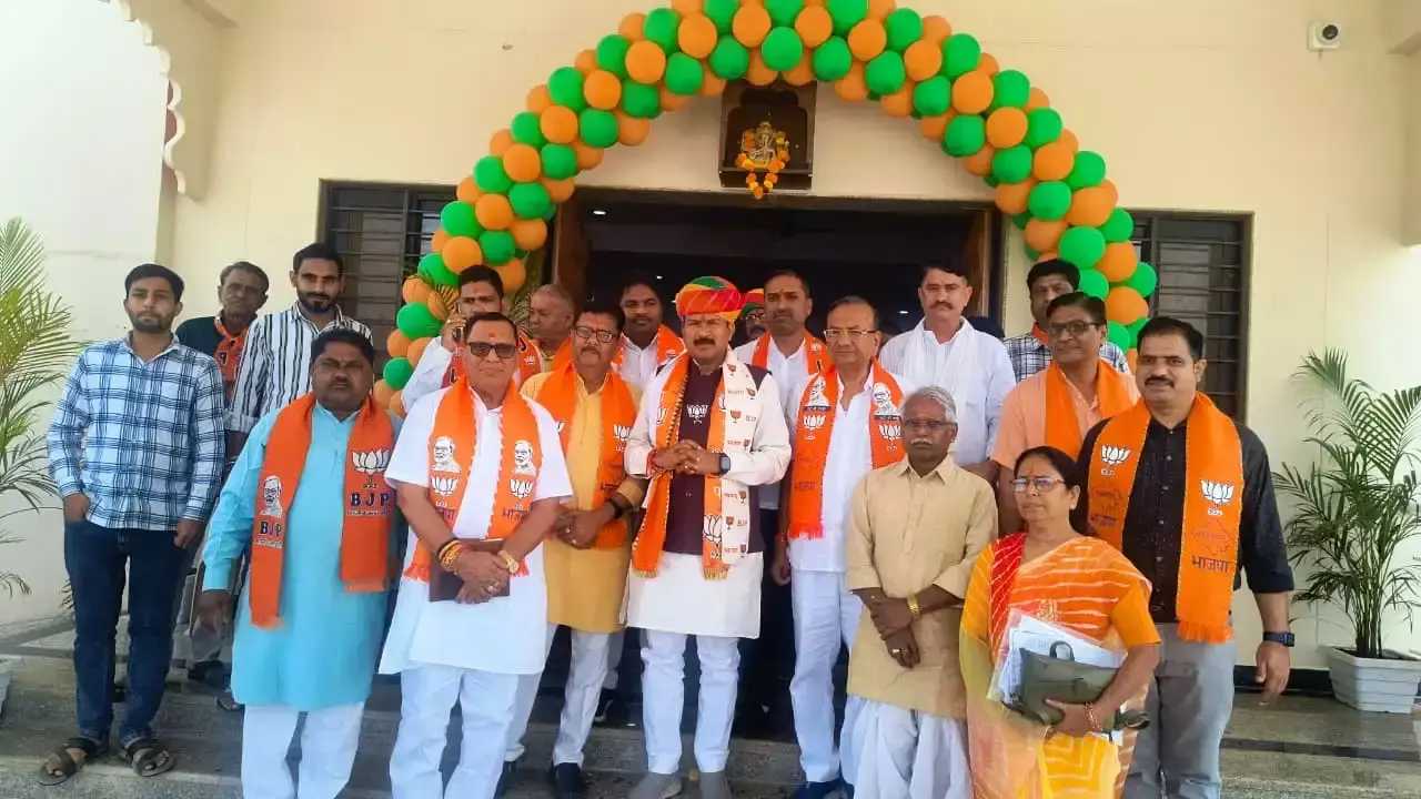Dungarpur: मिशन 40 के तहत डूंगरपुर में भाजपा का हर वार्ड पर फोकस: गजेंद्र पटेल Dungarpur: मिशन 40 के तहत डूंगरपुर में भाजपा का हर वार्ड पर फोकस: गजेंद्र पटेल