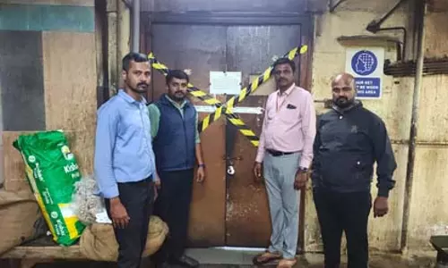 शिकायतों के बाद एक्शन में खाद्य सुरक्षा विभाग, बेंगलुरु क्लब और ब्लिंकिट सुविधा केंद्र का किया निरीक्षण शिकायतों के बाद एक्शन में खाद्य सुरक्षा विभाग, बेंगलुरु क्लब और ब्लिंकिट सुविधा केंद्र का किया निरीक्षण