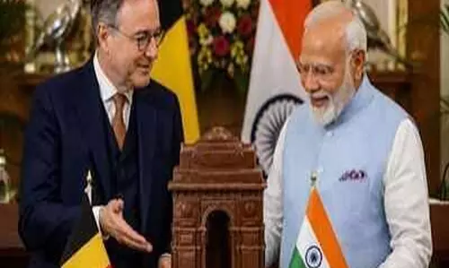 पीएम मोदी को मिला अनोखा उपहार चॉकलेट से बना था इंडिया गेट पीएम मोदी को मिला अनोखा उपहार चॉकलेट से बना था इंडिया गेट