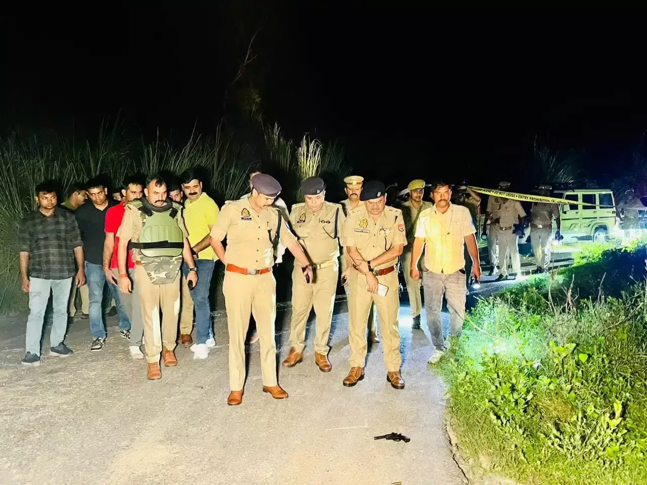 Bahraich: 25 हजार के इनामी बदमाश को पुलिस ने किया गिरफ्तार Bahraich: 25 हजार के इनामी बदमाश को पुलिस ने किया गिरफ्तार