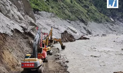 चीन ने आपातकालीन बचाव अभियान चलाने के लिए बलों को भेजा