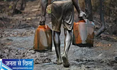 क्रूड ऑयल के लालच ने छीनी जिंदगियां अवैध पाइपलाइन से बड़ा हादसा क्रूड ऑयल के लालच ने छीनी जिंदगियां अवैध पाइपलाइन से बड़ा हादसा