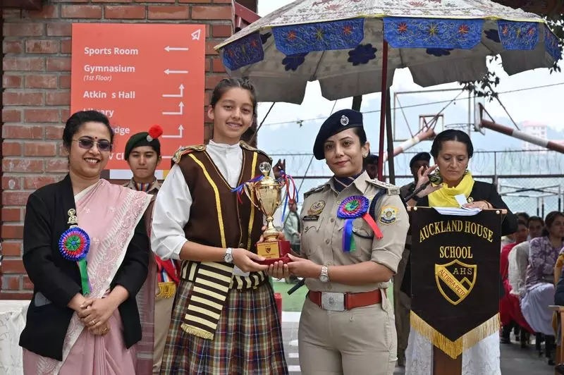 ऑकलैंड हाउस स्पोर्ट्स डे में मैथ्यू हाउस ओवरऑल चैंपियन बना ऑकलैंड हाउस स्पोर्ट्स डे में मैथ्यू हाउस ओवरऑल चैंपियन बना