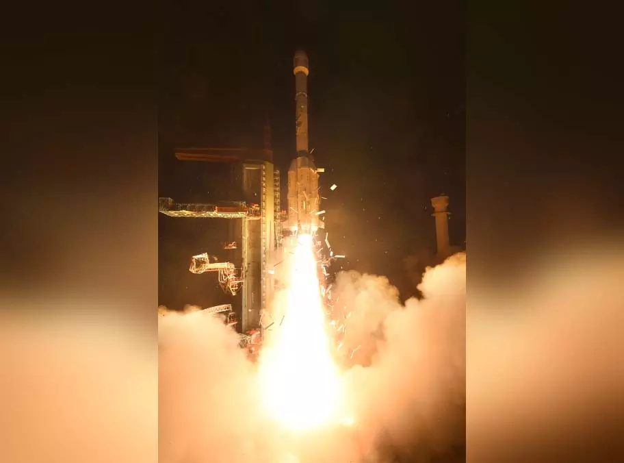 ISRO ने जीएसएलवी-एफ 17 ने ईओएस-05 को ऑर्बिट में पहुंचाकर मिशन सफलतापूर्वक पूरा किया ISRO ने जीएसएलवी-एफ 17 ने ईओएस-05 को ऑर्बिट में पहुंचाकर मिशन सफलतापूर्वक पूरा किया