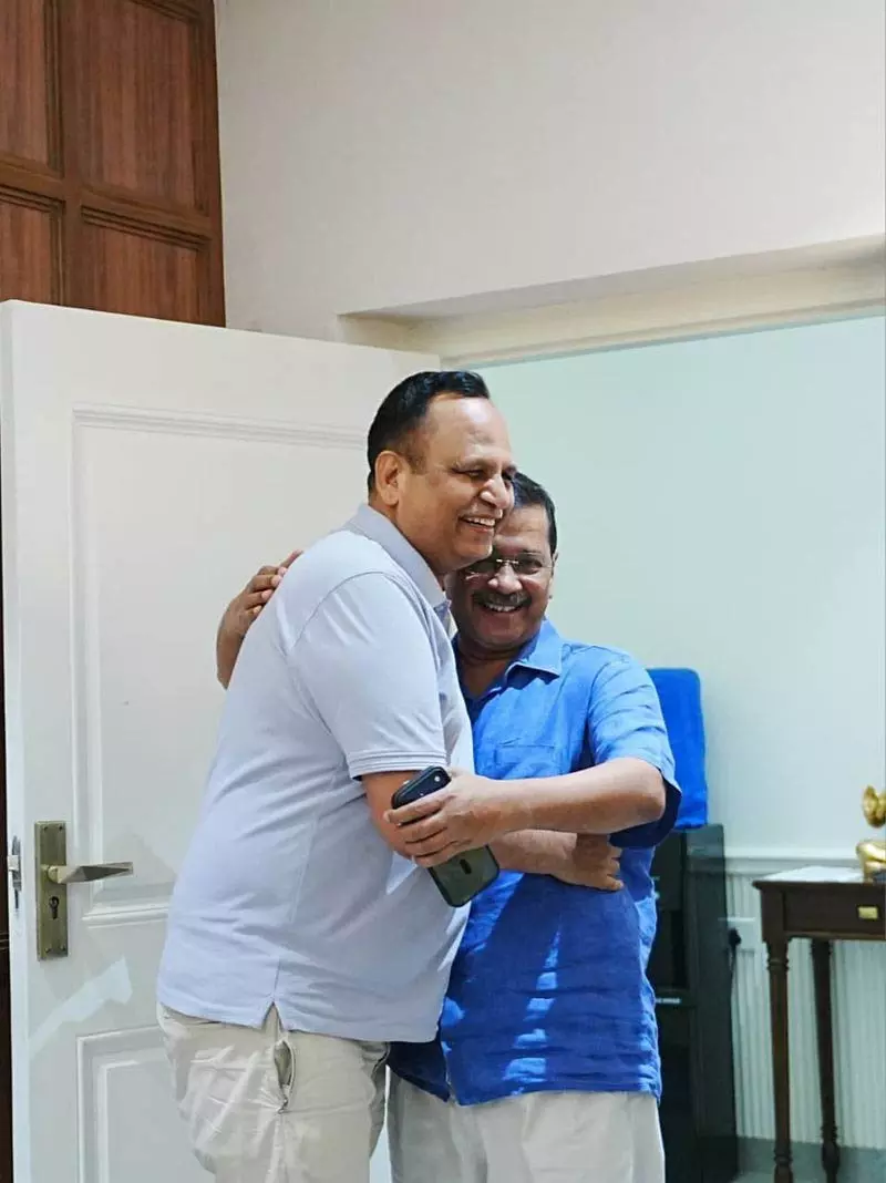 कोर्ट ने दिल्ली जल बोर्ड घोटाले मामले में AAP के जैन को ज़मानत दी कोर्ट ने दिल्ली जल बोर्ड घोटाले मामले में AAP के जैन को ज़मानत दी